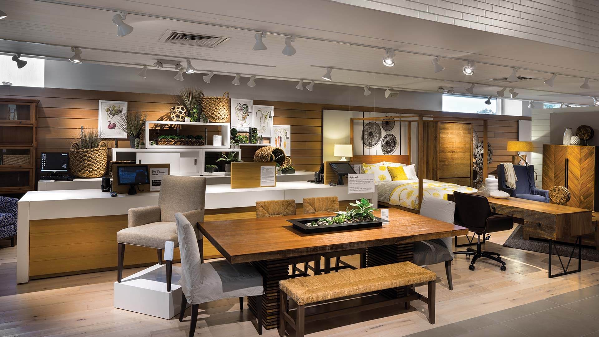photo-gallery-retail-crate-and-barrel-001